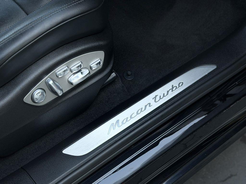 Porsche Macan Turbo 2017