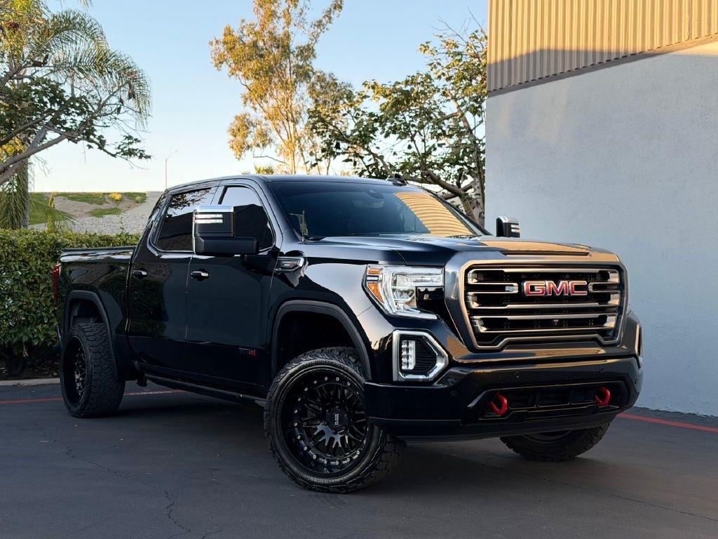 2020 GMC Sierra 1500 AT4 Crew Cab Long Box 4WD