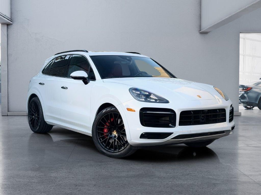 2021 Porsche Cayenne GTS