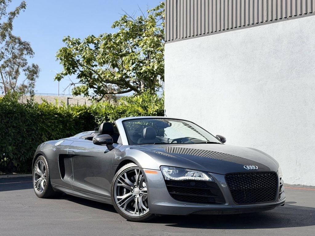 2012 Audi R8 5.2 Spyder quattro Auto R tronic