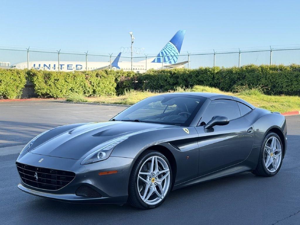 2016 Ferrari California T  