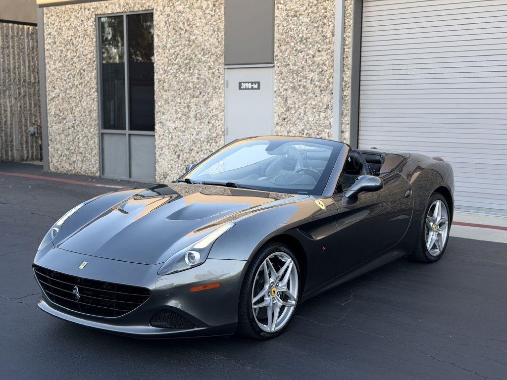 2016 Ferrari California T  