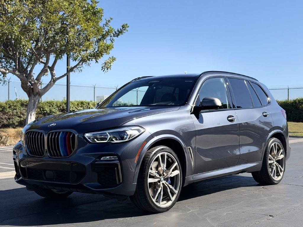 2020 BMW X5 M50i