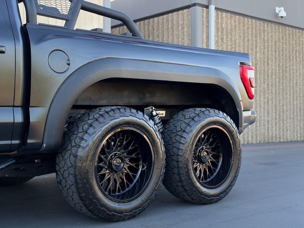 2022 Ford F-150 Raptor - Photo 16