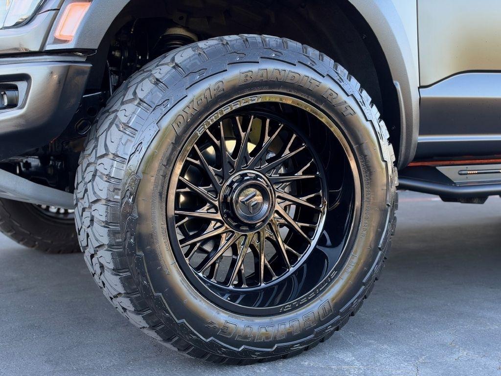2022 Ford F-150 Raptor - Photo 22