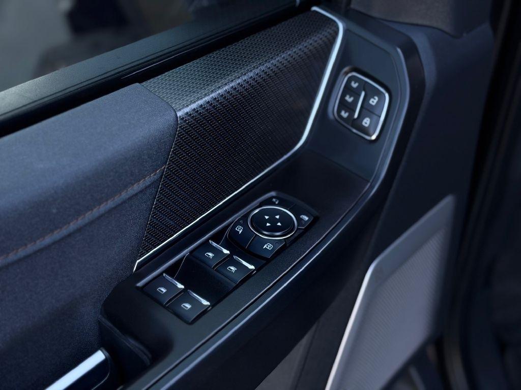 2022 Ford F-150 Raptor - Photo 32