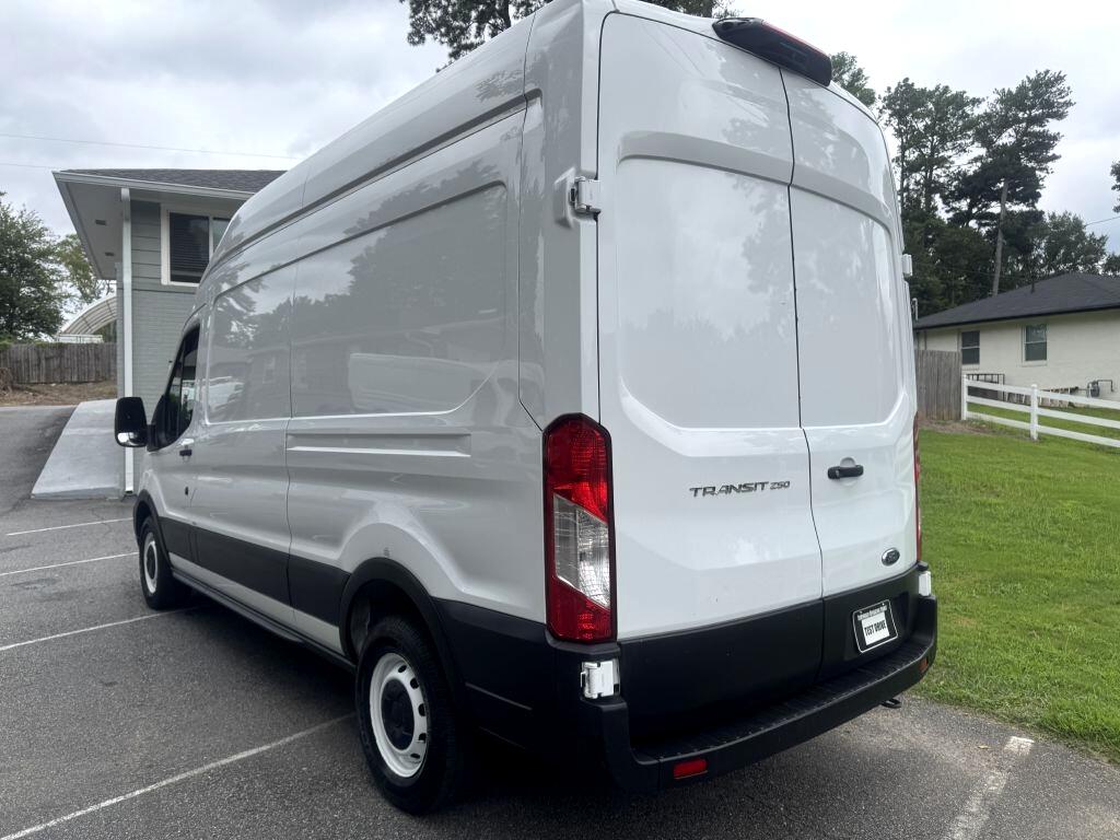 Ford Transit 250 Van High Roof w/Sliding Pass. 148-in. WB 2021