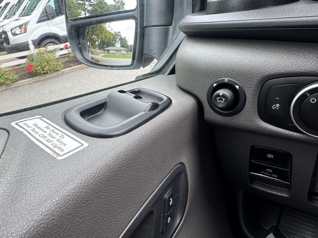 Ford Transit 250 Van High Roof w/Sliding Pass. 148-in. WB 2021