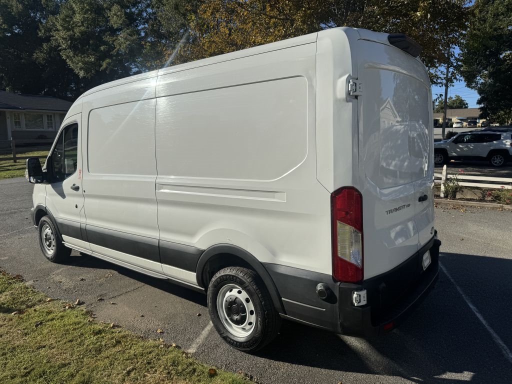 Ford Transit 150 Van Med. Roof w/Sliding Pass. 148-in. WB 2019