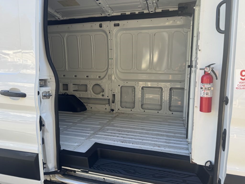 Ford Transit 150 Van Med. Roof w/Sliding Pass. 148-in. WB 2019