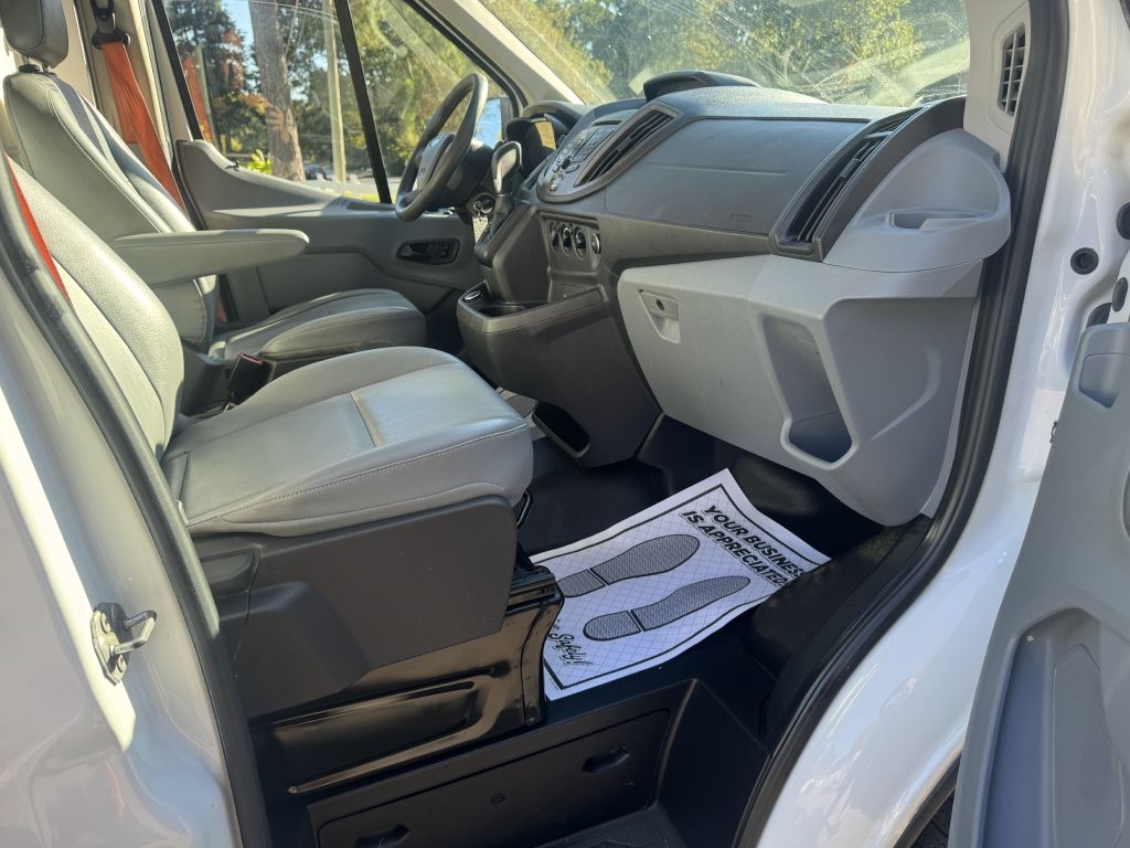 Ford Transit 150 Van Med. Roof w/Sliding Pass. 148-in. WB 2019
