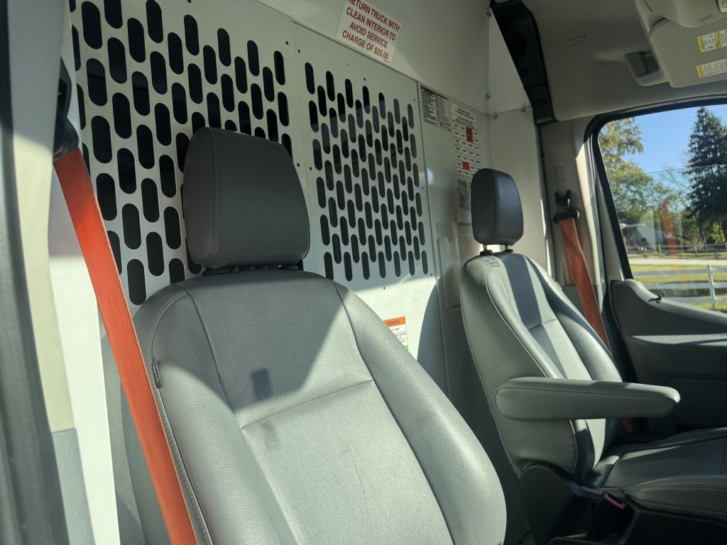 Ford Transit 150 Van Med. Roof w/Sliding Pass. 148-in. WB 2019