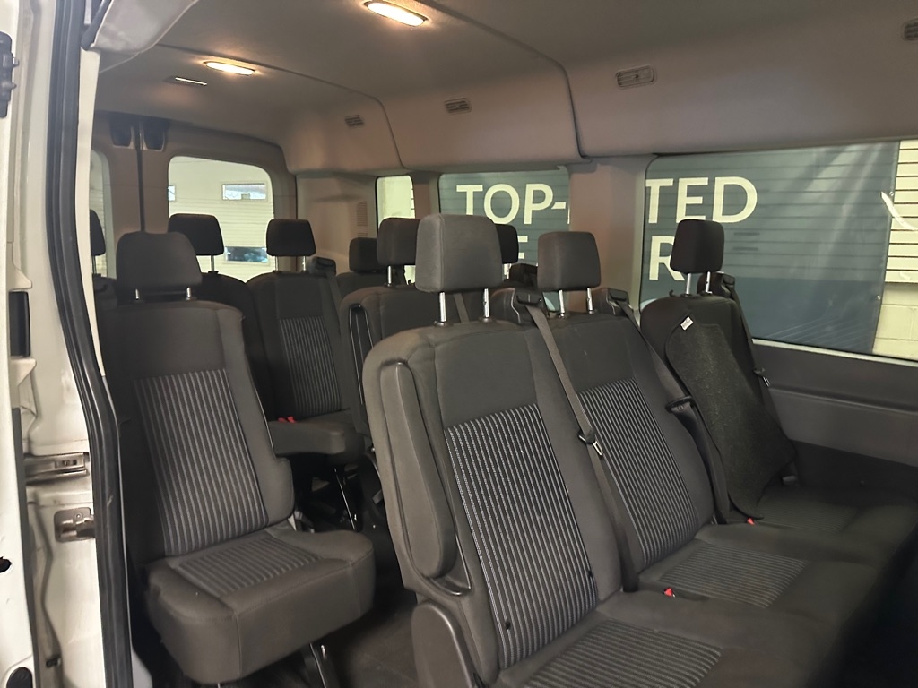 Ford Transit 350 Wagon Med. Roof XL w/Sliding Pass. 148-in. WB 2019