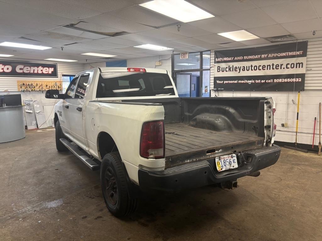 RAM 2500 Tradesman Crew Cab SWB 4WD 2017