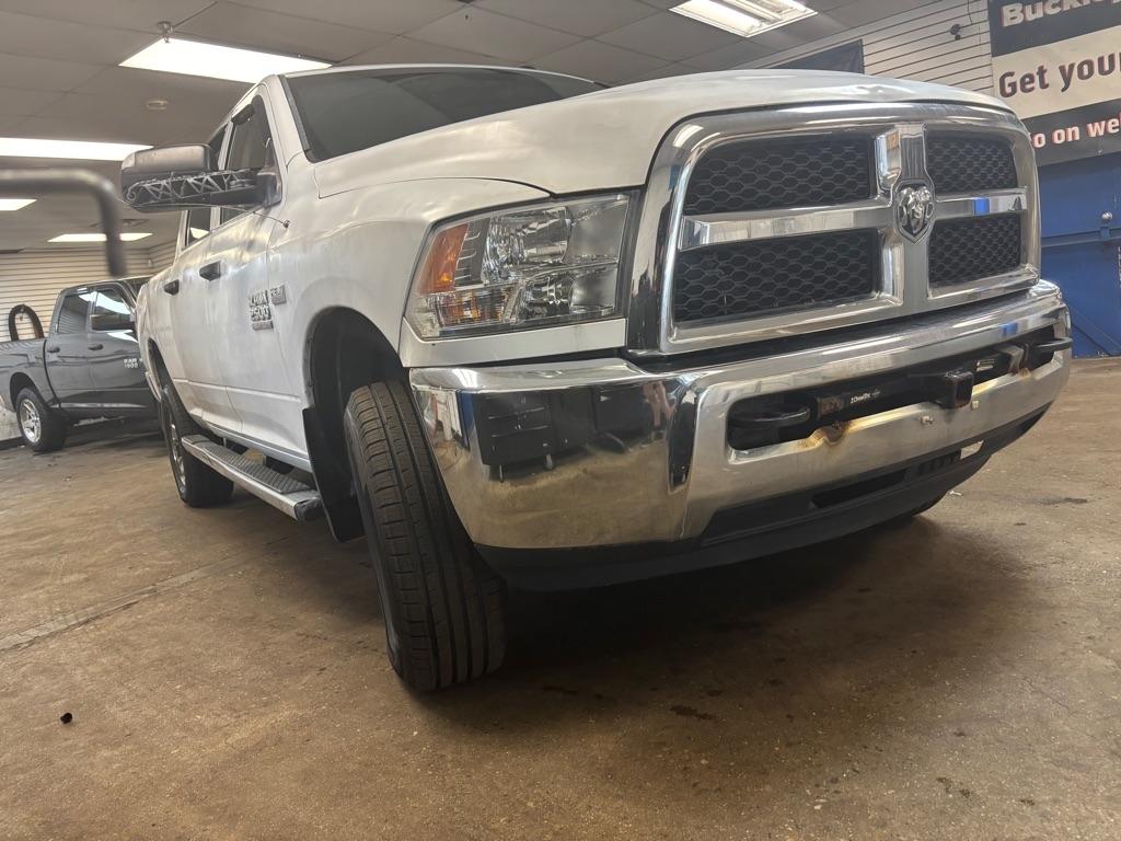 RAM 2500 Tradesman Crew Cab SWB 4WD 2017