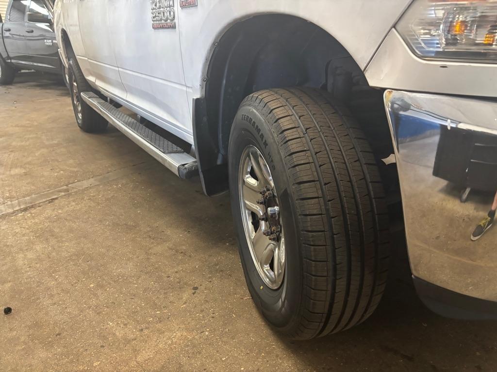 RAM 2500 Tradesman Crew Cab SWB 4WD 2017