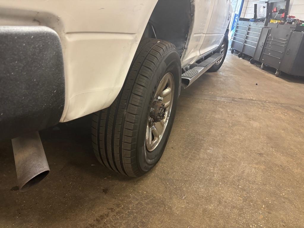RAM 2500 Tradesman Crew Cab SWB 4WD 2017
