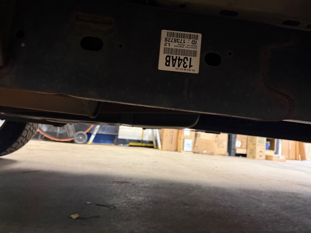 RAM 1500 SLT Crew Cab SWB 4WD 2017 RAM 1500 SLT Crew Cab SWB 4WD 2017