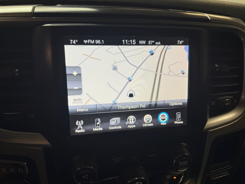 RAM 1500 SLT Crew Cab SWB 4WD 2017 RAM 1500 SLT Crew Cab SWB 4WD 2017