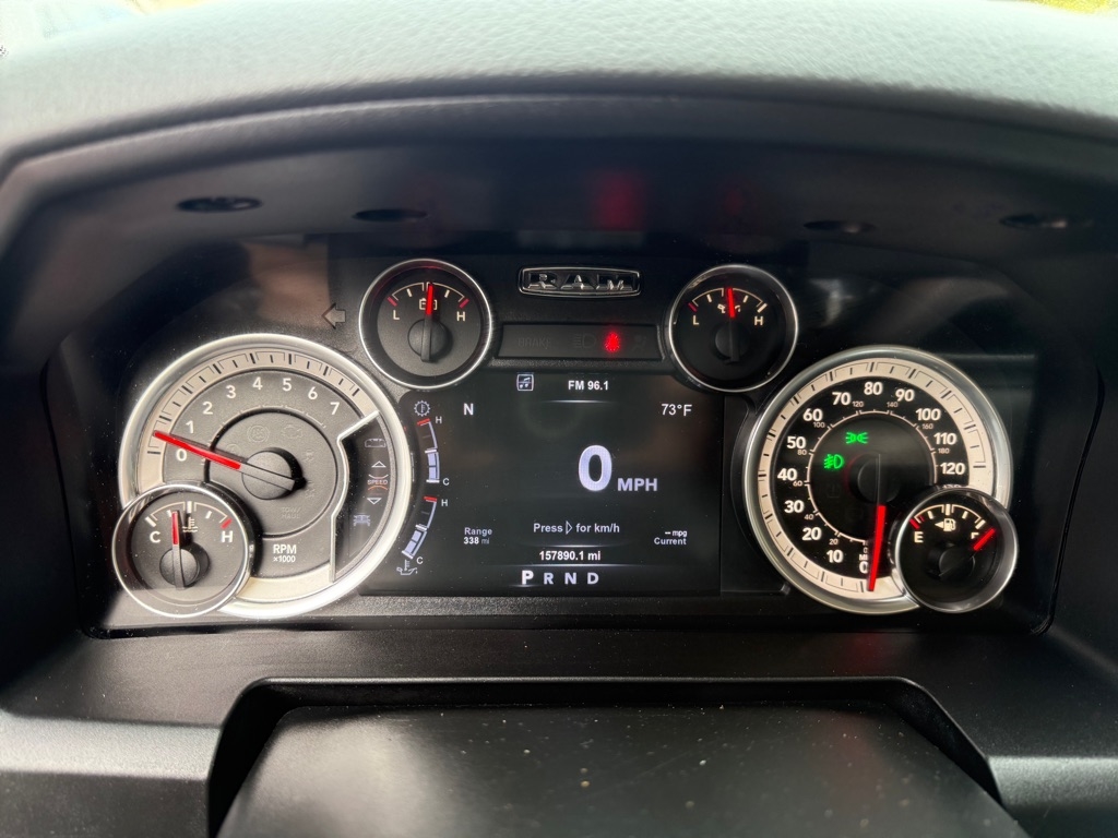 RAM 1500 SLT Crew Cab SWB 4WD 2017 RAM 1500 SLT Crew Cab SWB 4WD 2017