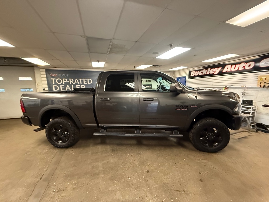 RAM 2500 SLT Crew Cab SWB 4WD 2017 RAM 2500 SLT Crew Cab SWB 4WD 2017