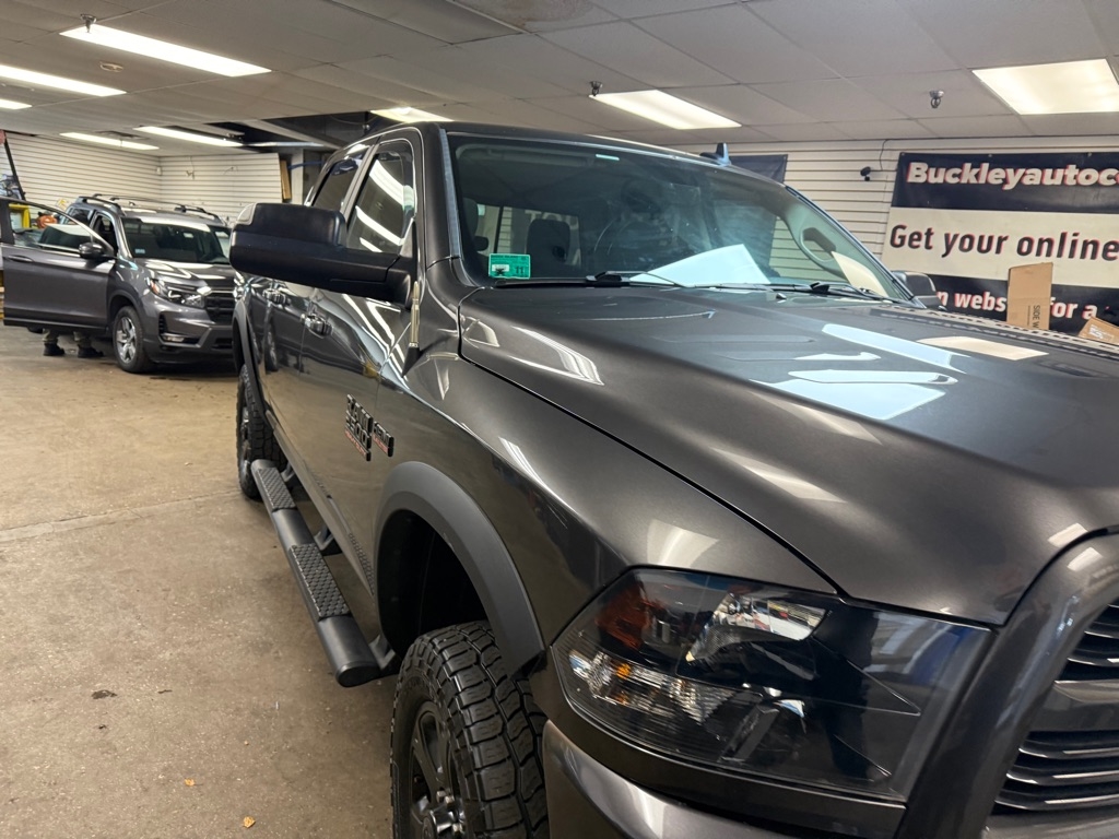 RAM 2500 SLT Crew Cab SWB 4WD 2017 RAM 2500 SLT Crew Cab SWB 4WD 2017