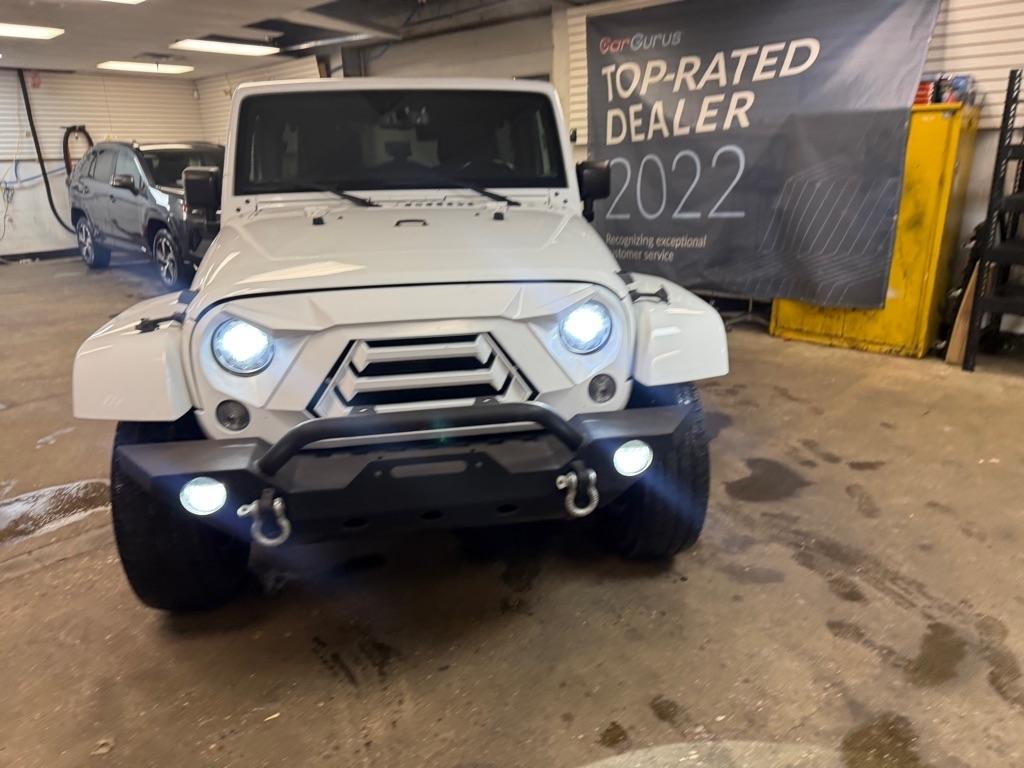 Jeep Wrangler Unlimited Sahara 4WD 2017