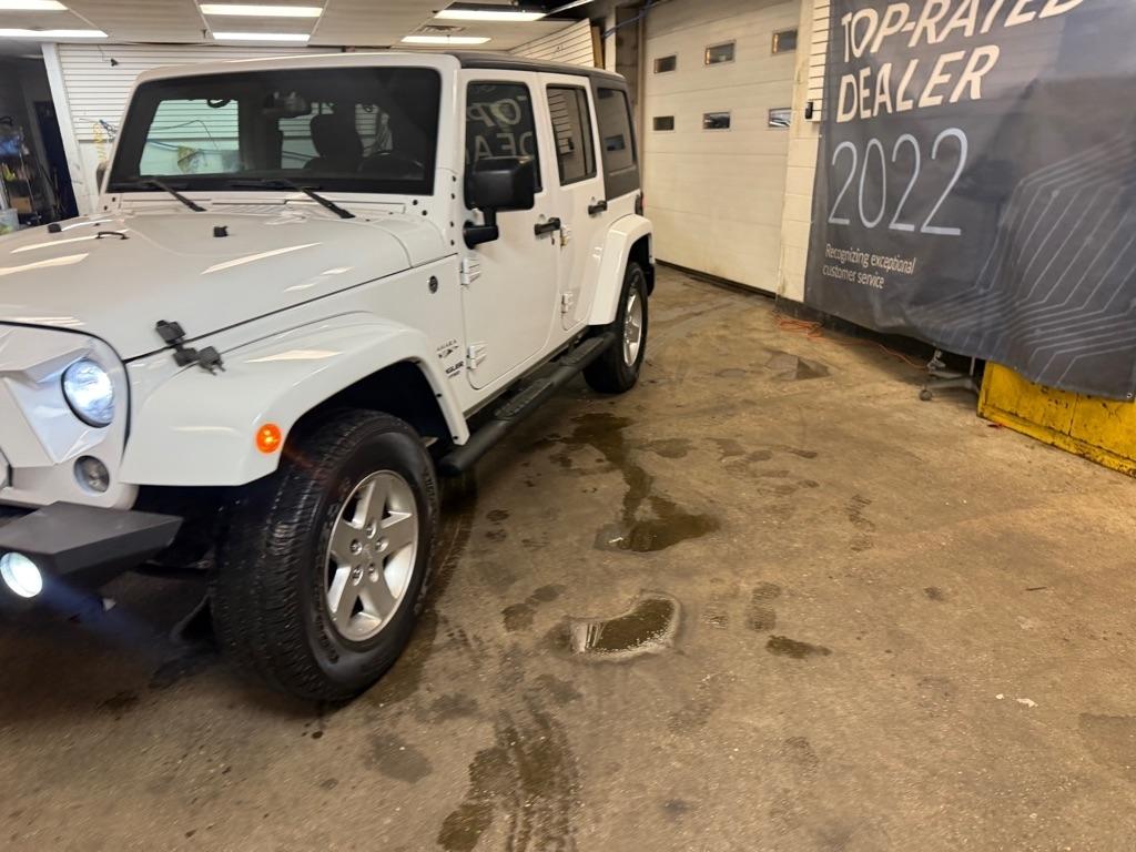 Jeep Wrangler Unlimited Sahara 4WD 2017