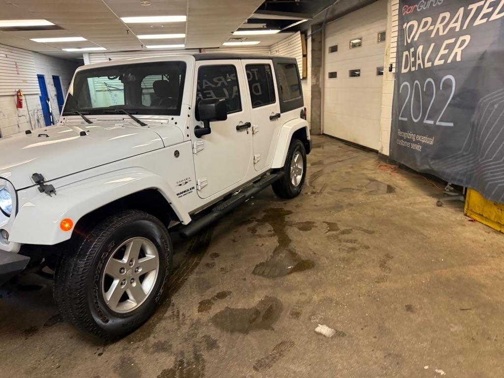 Jeep Wrangler Unlimited Sahara 4WD 2017