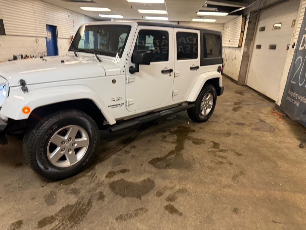 Jeep Wrangler Unlimited Sahara 4WD 2017