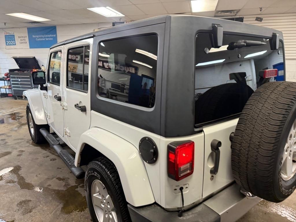 Jeep Wrangler Unlimited Sahara 4WD 2017