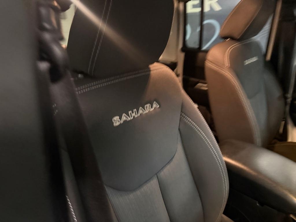 Jeep Wrangler Unlimited Sahara 4WD 2017