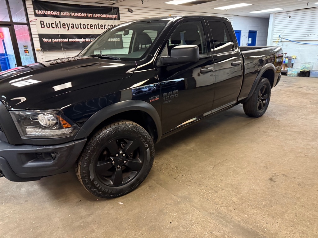RAM 1500 Classic Tradesman Quad Cab 4WD 2020 RAM 1500 Classic Tradesman Quad Cab 4WD 2020