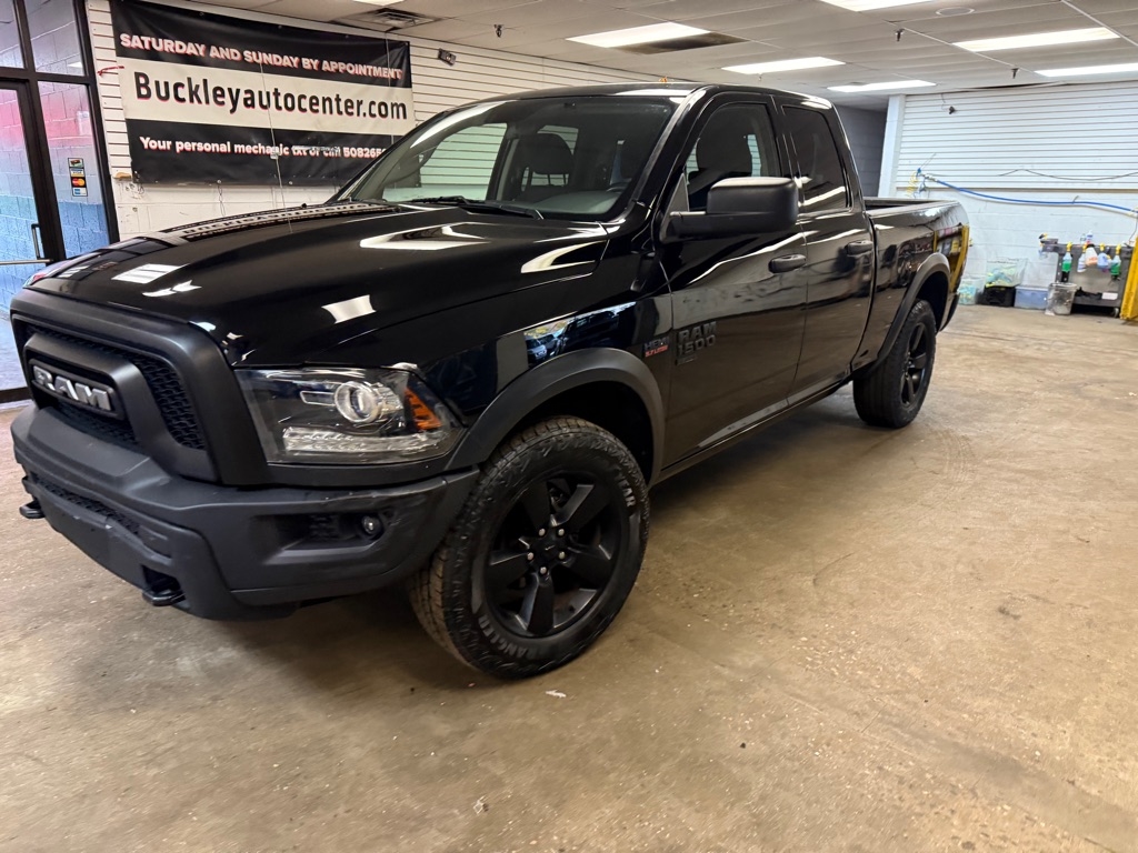 RAM 1500 Classic Tradesman Quad Cab 4WD 2020 RAM 1500 Classic Tradesman Quad Cab 4WD 2020