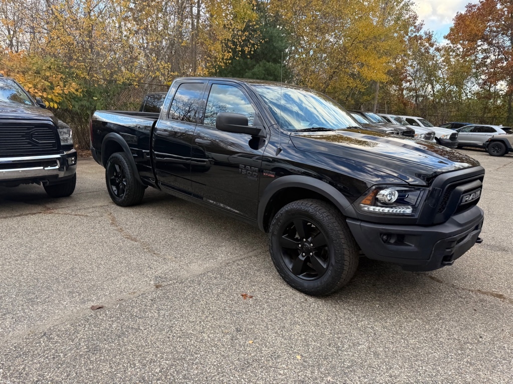 RAM 1500 Classic Tradesman Quad Cab 4WD 2020 RAM 1500 Classic Tradesman Quad Cab 4WD 2020