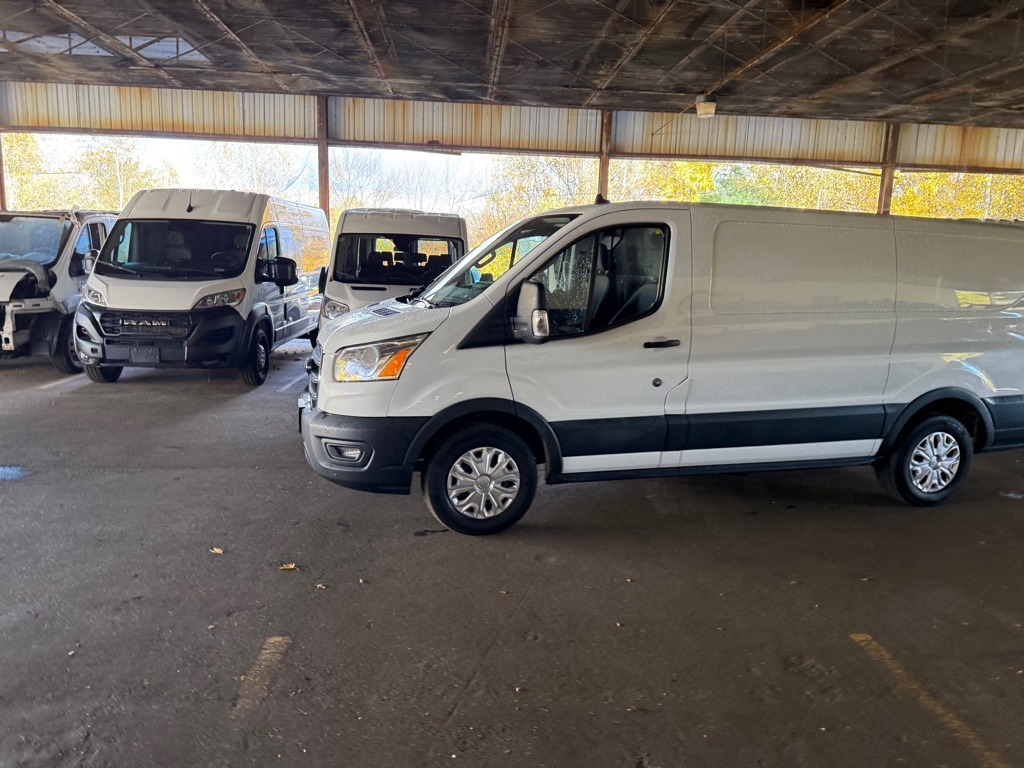 Ford Transit 150 Van Low Roof w/Sliding Pass. 130-in. WB 2020 Ford Transit 150 Van Low Roof w/Sliding Pass. 130-in. WB 2020