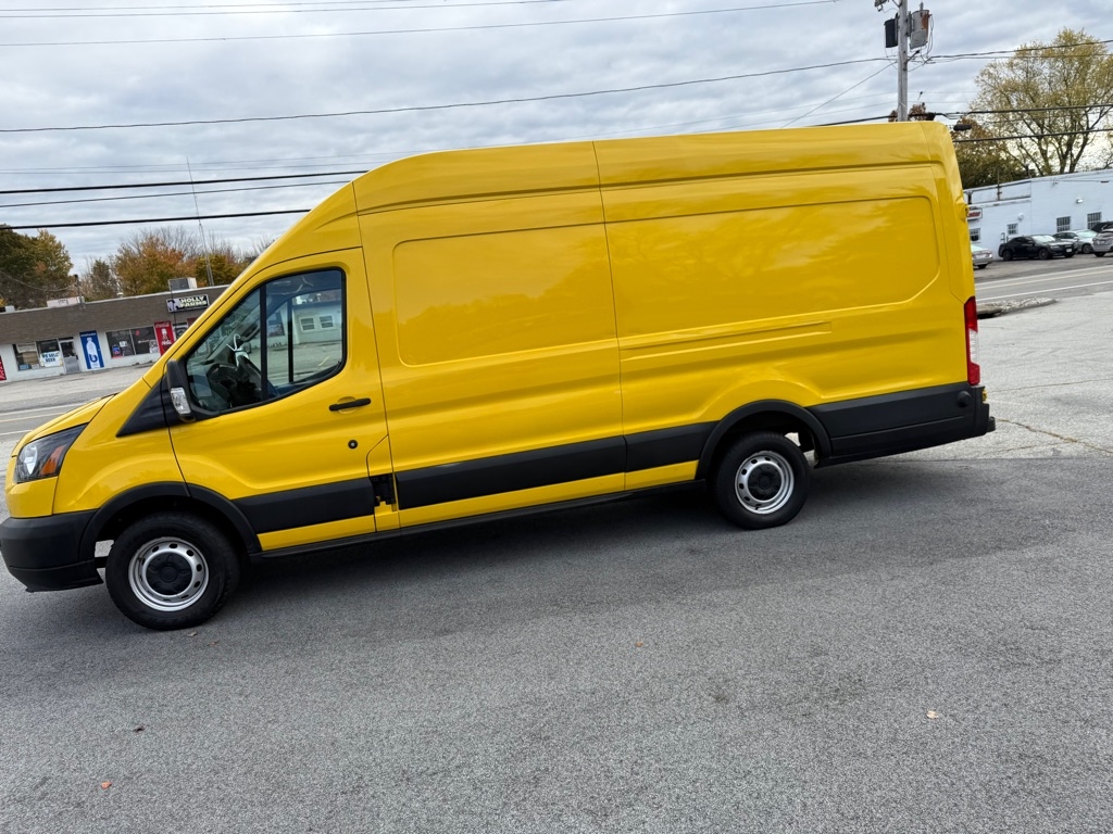 Ford Transit 250 Van High Roof w/Sliding Pass. 148-in. WB EL 2019 Ford Transit 250 Van High Roof w/Sliding Pass. 148-in. WB EL 2019