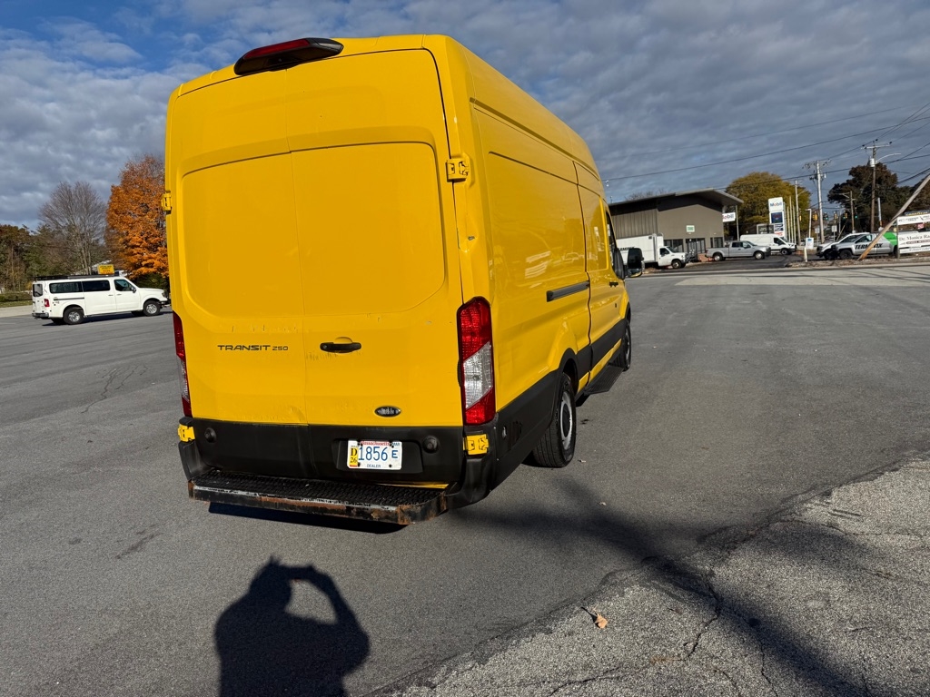 Ford Transit 250 Van High Roof w/Sliding Pass. 148-in. WB EL 2019 Ford Transit 250 Van High Roof w/Sliding Pass. 148-in. WB EL 2019