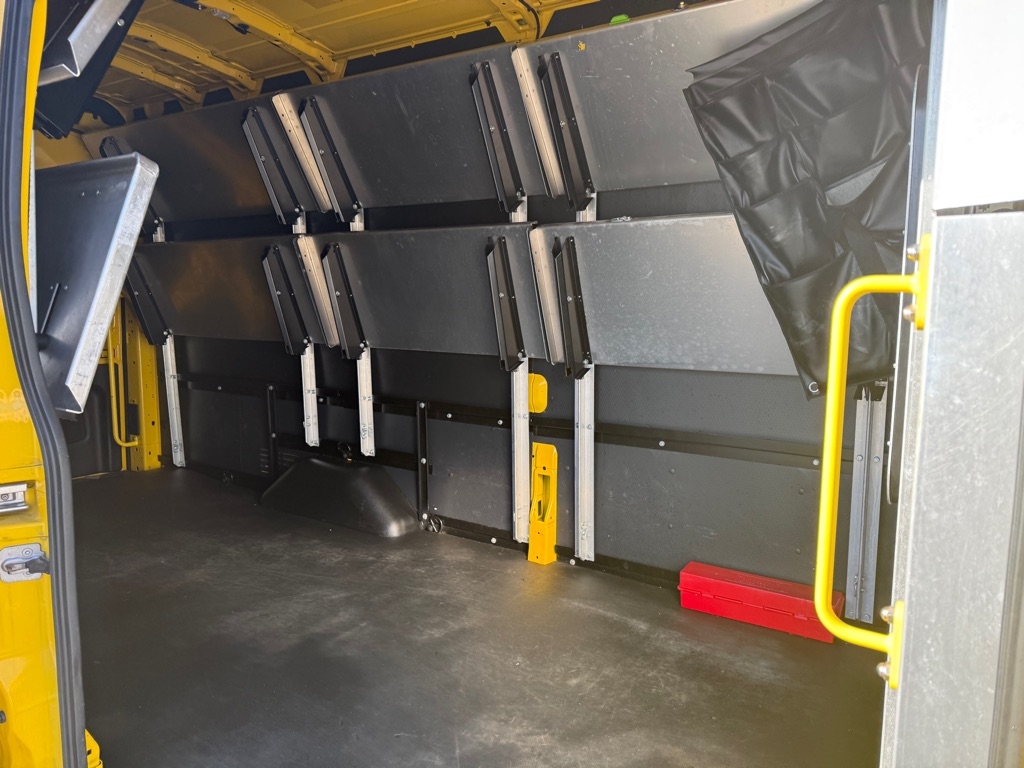 Ford Transit 250 Van High Roof w/Sliding Pass. 148-in. WB EL 2019 Ford Transit 250 Van High Roof w/Sliding Pass. 148-in. WB EL 2019