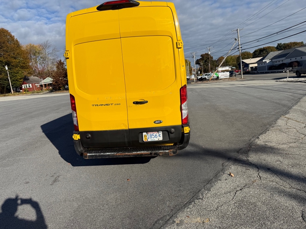 Ford Transit 250 Van High Roof w/Sliding Pass. 148-in. WB EL 2019 Ford Transit 250 Van High Roof w/Sliding Pass. 148-in. WB EL 2019