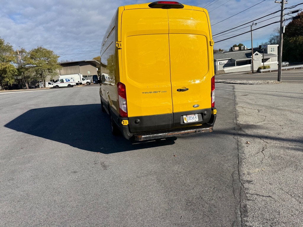 Ford Transit 250 Van High Roof w/Sliding Pass. 148-in. WB EL 2019 Ford Transit 250 Van High Roof w/Sliding Pass. 148-in. WB EL 2019