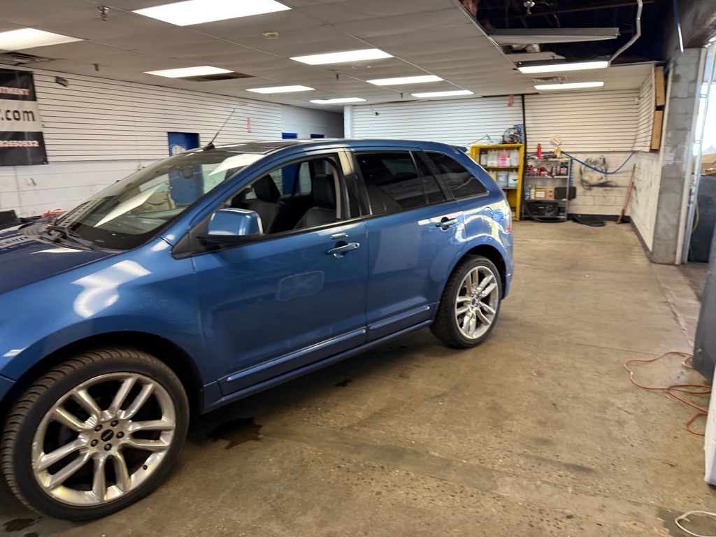 Ford Edge Sport AWD 2010 Ford Edge Sport AWD 2010