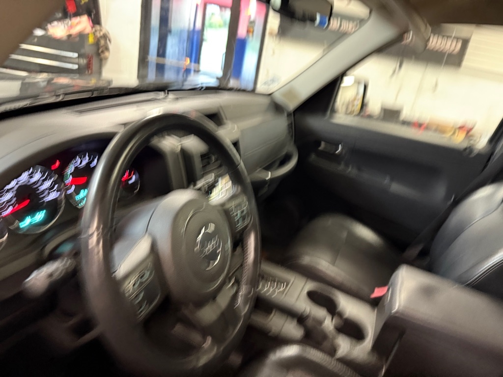 Jeep Liberty Sport 4WD 2012 Jeep Liberty Sport 4WD 2012