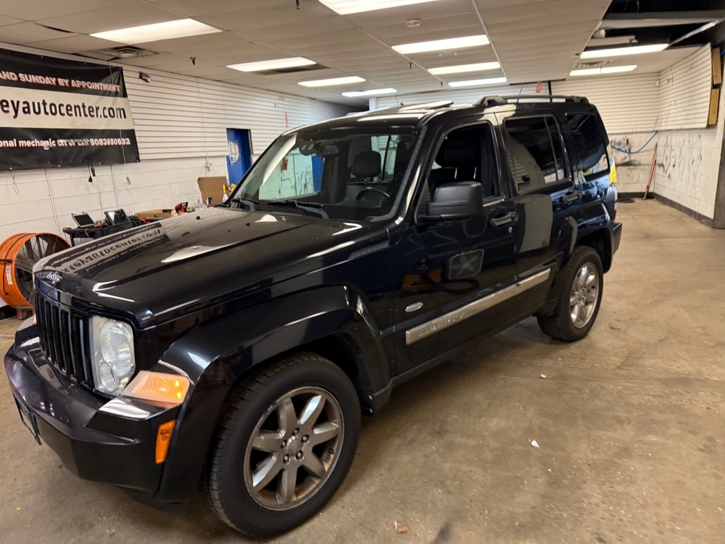 Jeep Liberty Sport 4WD 2012 Jeep Liberty Sport 4WD 2012