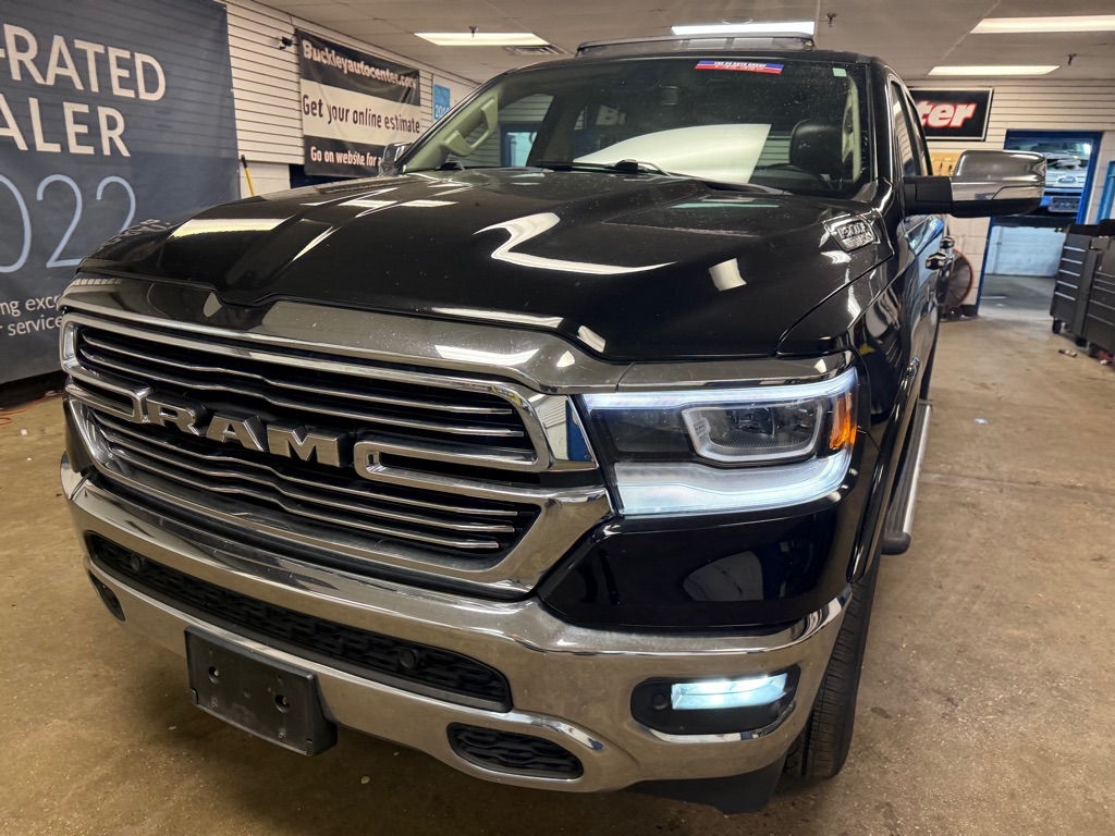 RAM 1500 Laramie Crew Cab SWB 4WD 2019 RAM 1500 Laramie Crew Cab SWB 4WD 2019