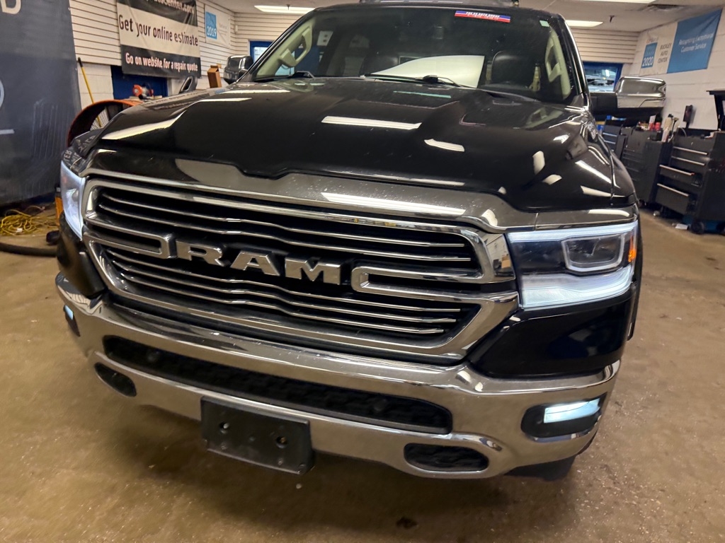 RAM 1500 Laramie Crew Cab SWB 4WD 2019 RAM 1500 Laramie Crew Cab SWB 4WD 2019