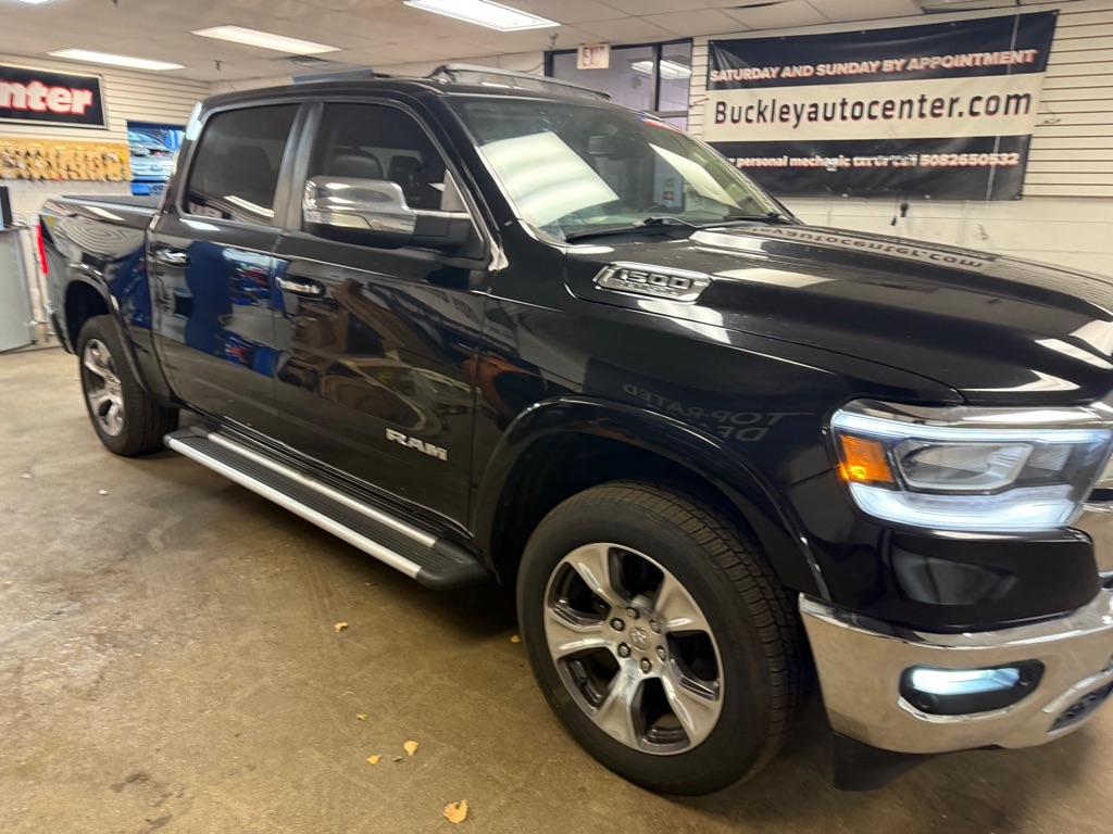 RAM 1500 Laramie Crew Cab SWB 4WD 2019 RAM 1500 Laramie Crew Cab SWB 4WD 2019
