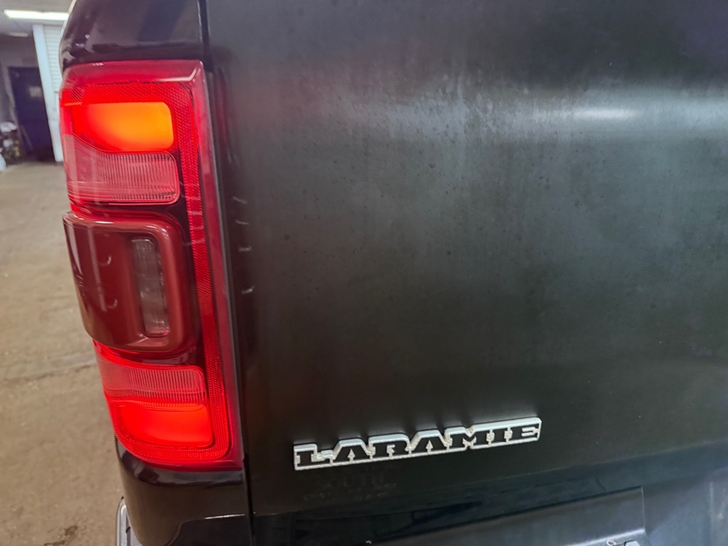 RAM 1500 Laramie Crew Cab SWB 4WD 2019 RAM 1500 Laramie Crew Cab SWB 4WD 2019