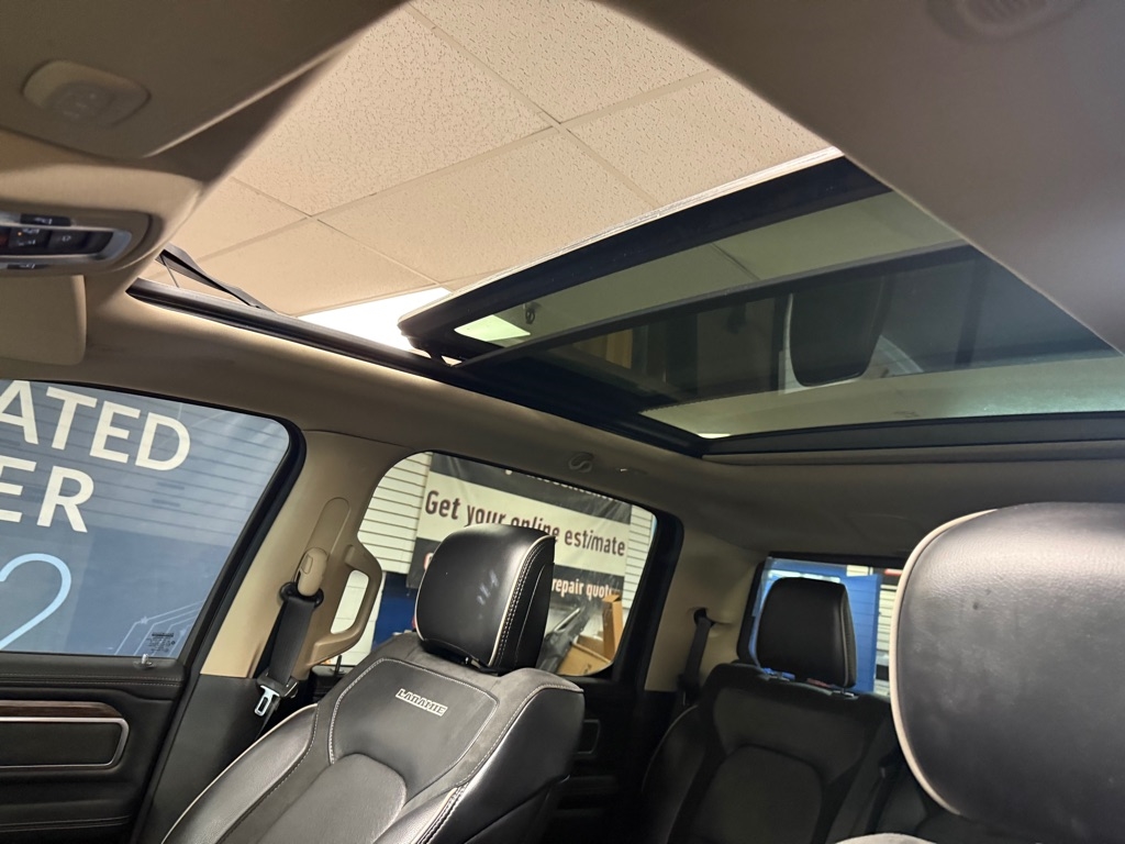 RAM 1500 Laramie Crew Cab SWB 4WD 2019 RAM 1500 Laramie Crew Cab SWB 4WD 2019