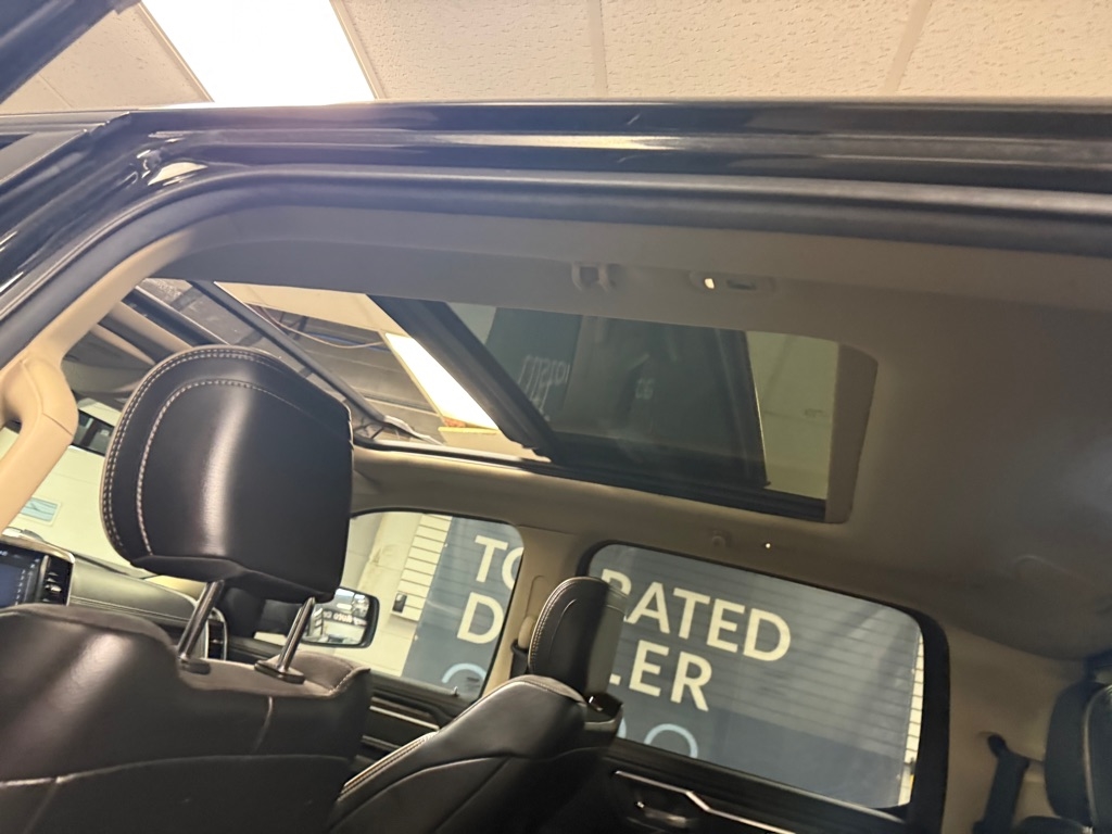 RAM 1500 Laramie Crew Cab SWB 4WD 2019 RAM 1500 Laramie Crew Cab SWB 4WD 2019